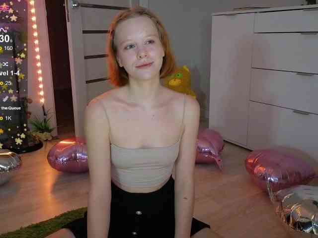 GingerSnapDoll webcam