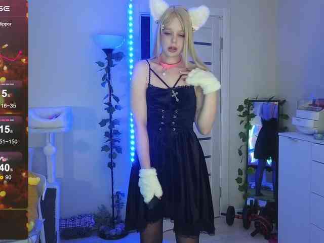 GingerSnapDoll webcam