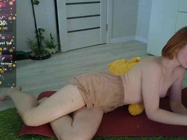 GingerSnapDoll webcam