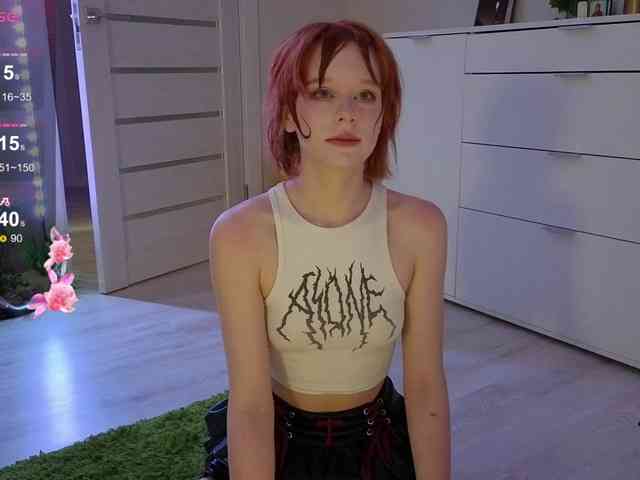 GingerSnapDoll webcam
