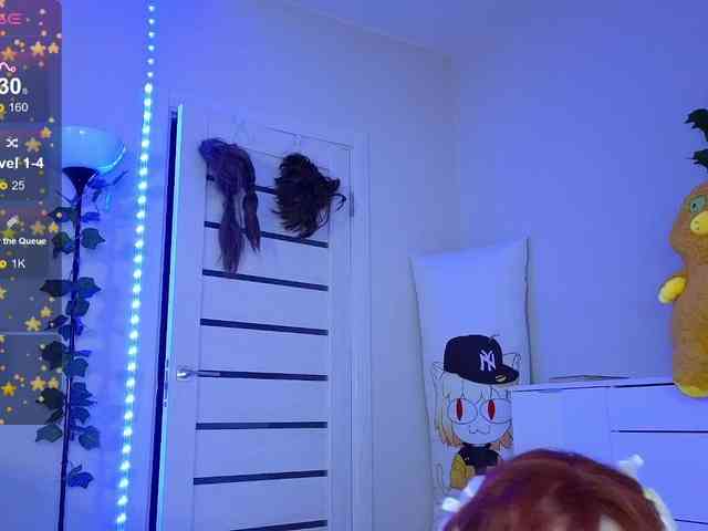 GingerSnapDoll webcam