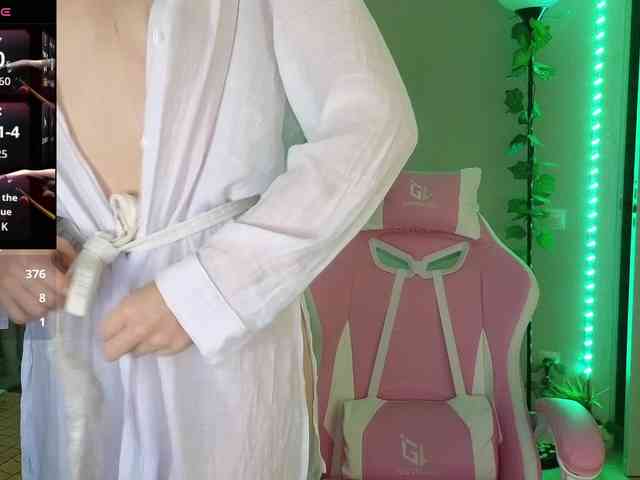 GingerSnapDoll webcam