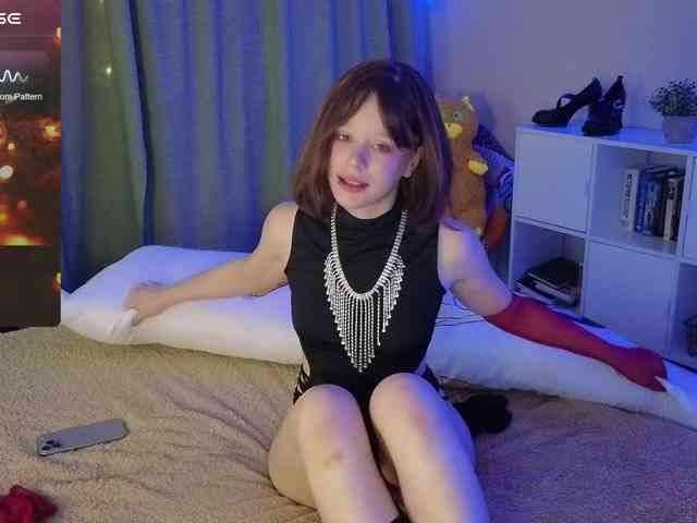 GingerSnapDoll webcam