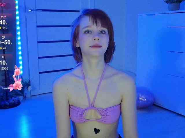GingerSnapDoll webcam