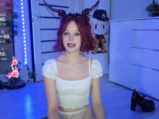 GingerSnapDoll webcam