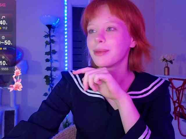 GingerSnapDoll webcam