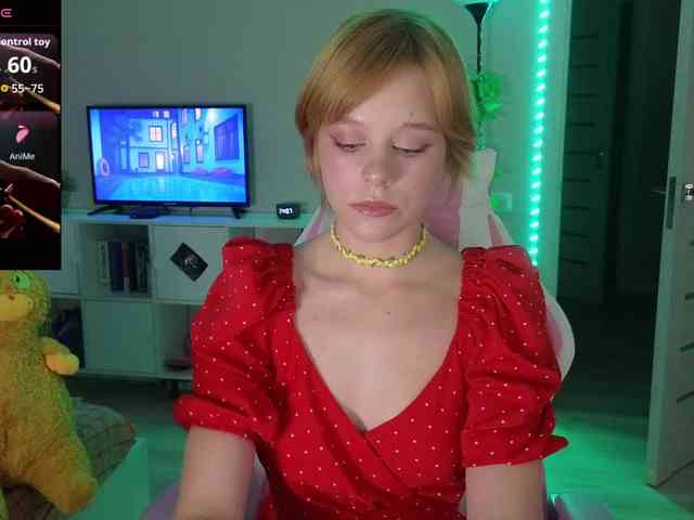 GingerSnapDoll webcam