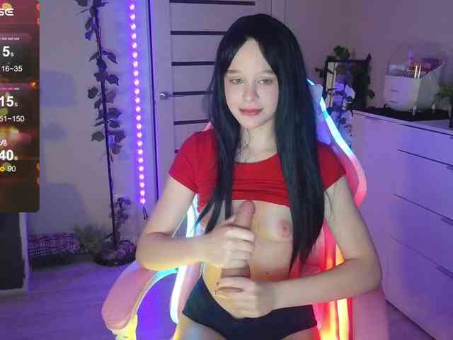 GingerSnapDoll webcam
