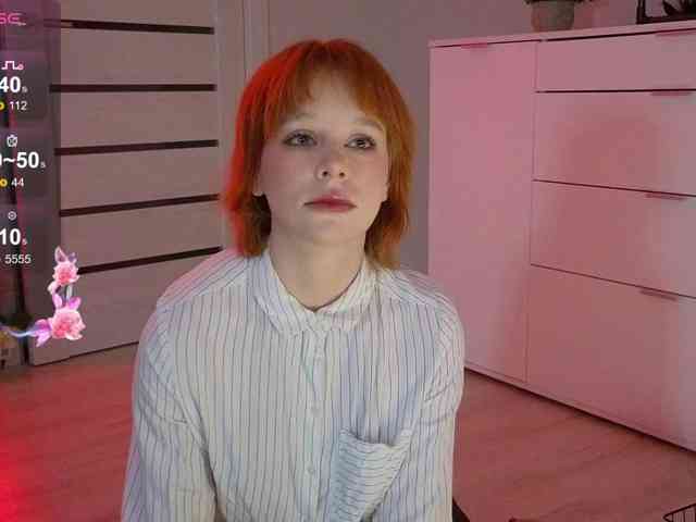 GingerSnapDoll webcam