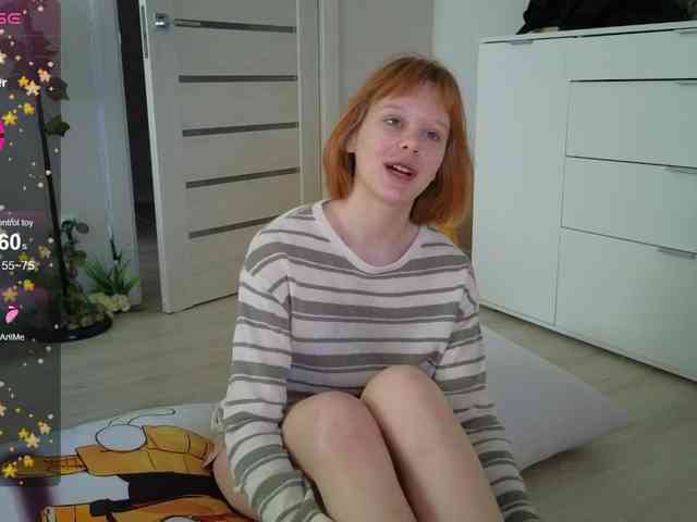 GingerSnapDoll webcam