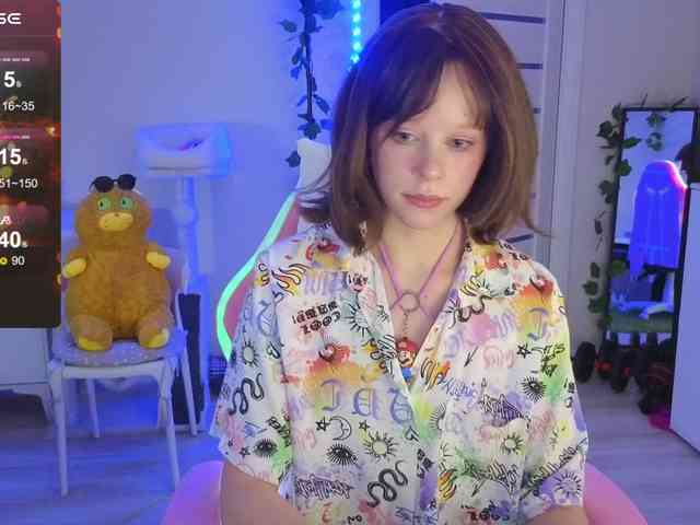 GingerSnapDoll webcam