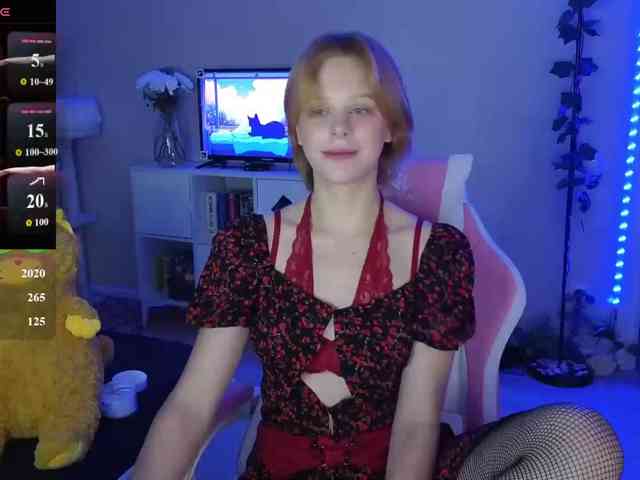 GingerSnapDoll webcam
