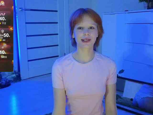 GingerSnapDoll webcam