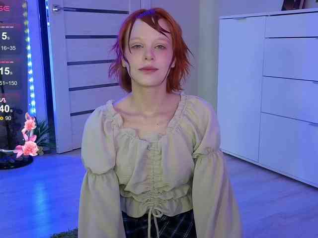 GingerSnapDoll webcam