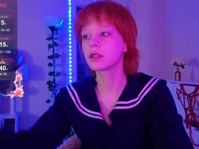 GingerSnapDoll webcam