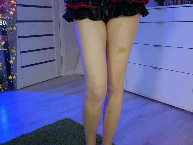 GingerSnapDoll webcam