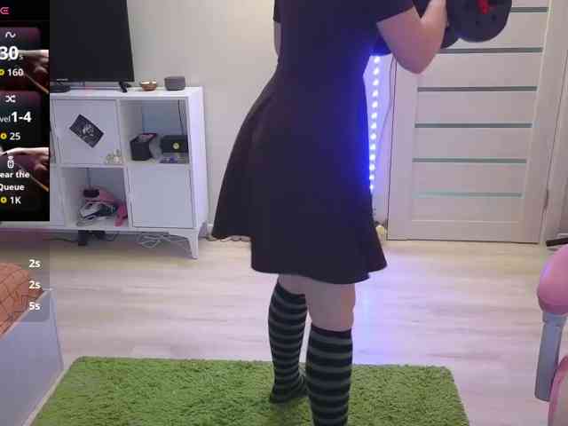 GingerSnapDoll webcam