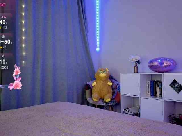 GingerSnapDoll webcam