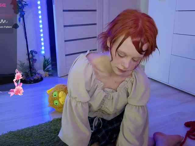GingerSnapDoll webcam