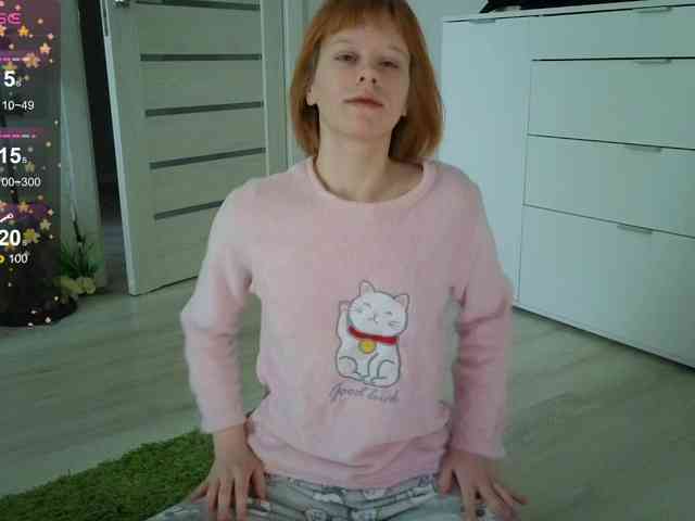 GingerSnapDoll webcam