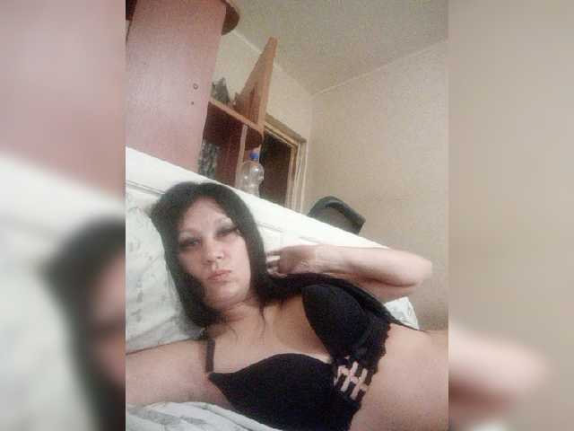 Maia85 live cam preview