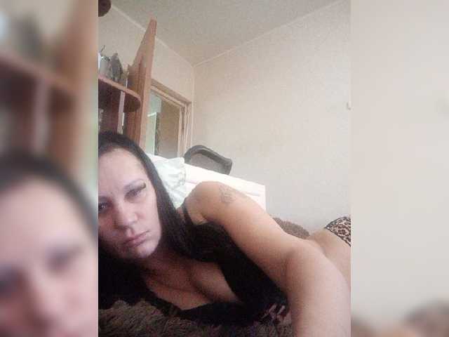 Tolst live cam on BongaCams