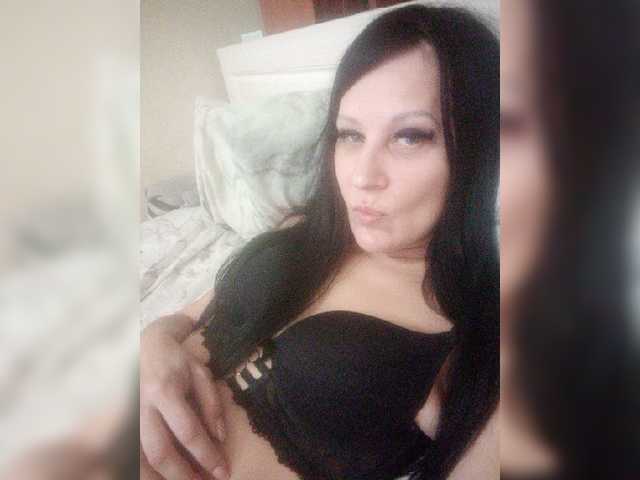 Tolst live cam on BongaCams