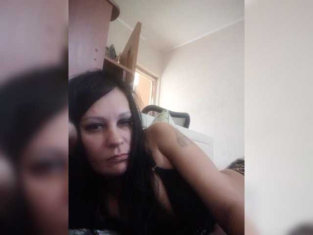 Maia85 live cam preview