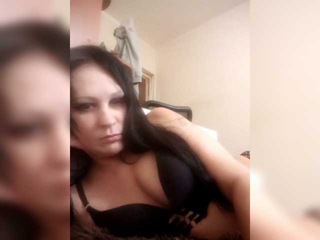 Tolst live cam on BongaCams