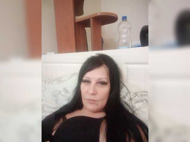 Maia85 live cam preview