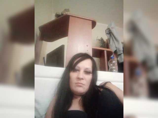 Tolst live cam
