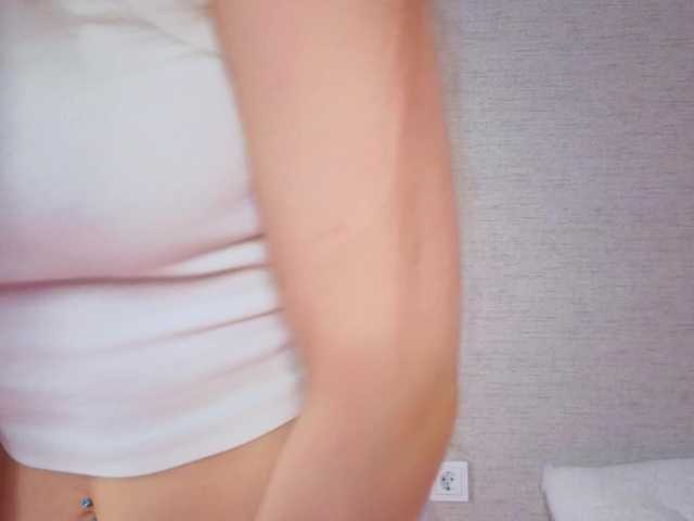 HoneyAhegao's BongaCams show and profile