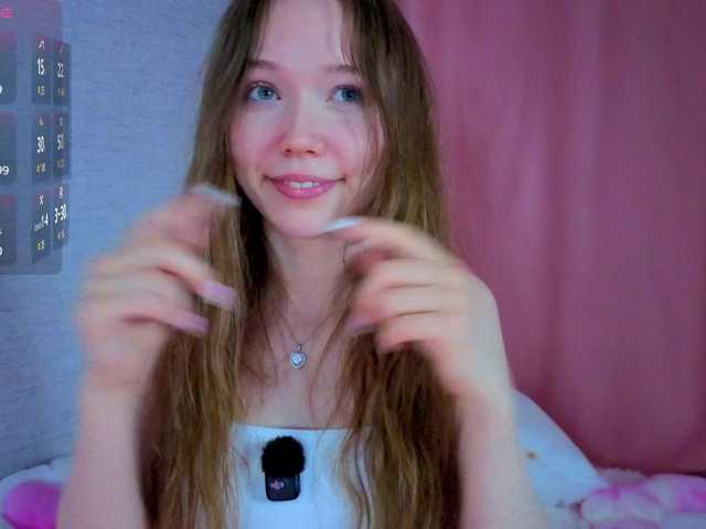 HoneyAhegao live cam on BongaCams