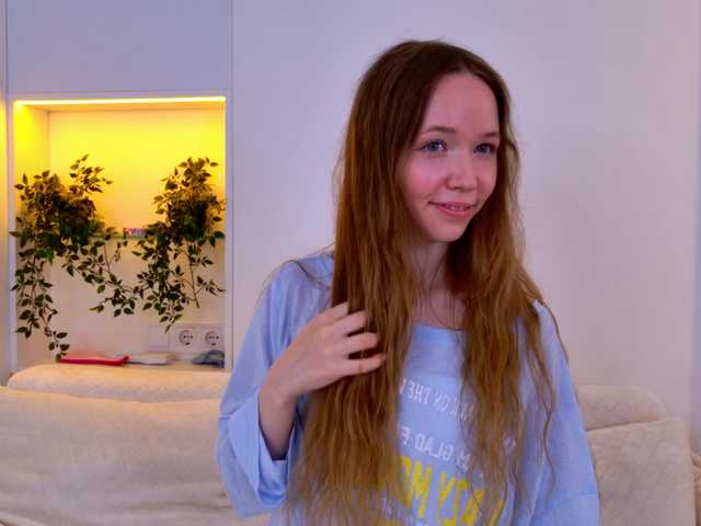 HoneyAhegao live cam on BongaCams