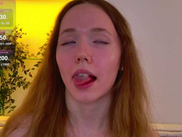HoneyAhegao live cam on BongaCams