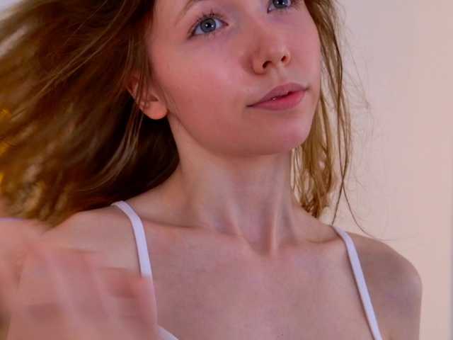 HoneyAhegao live cam on BongaCams