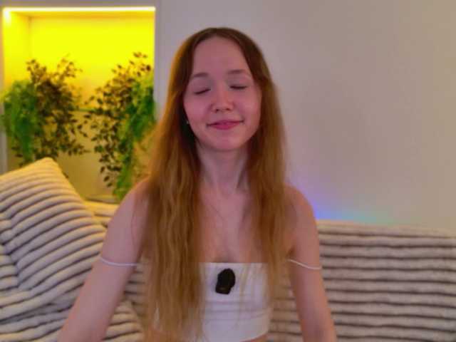 HoneyAhegao live cam on BongaCams
