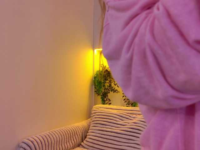 HoneyAhegao live cam on BongaCams