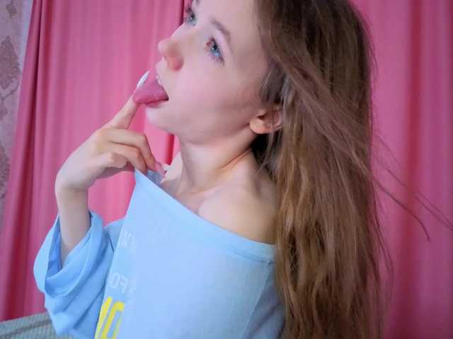 HoneyAhegao live cam on BongaCams