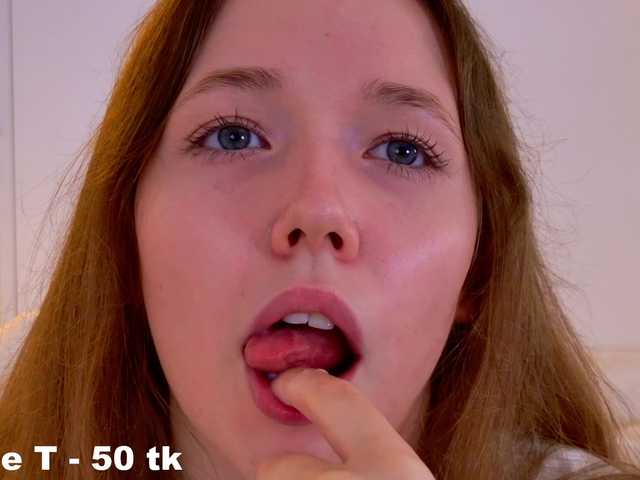 HoneyAhegao live cam on BongaCams