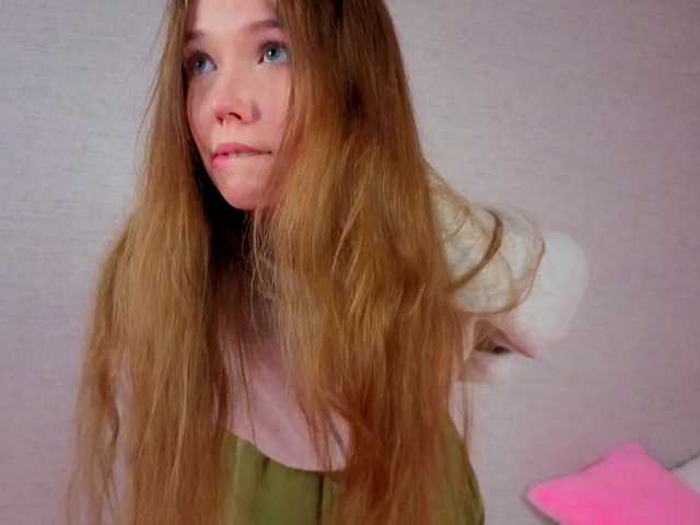 HoneyAhegao's BongaCams show and profile