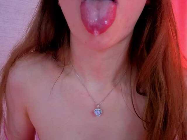 HoneyAhegao live cam on BongaCams