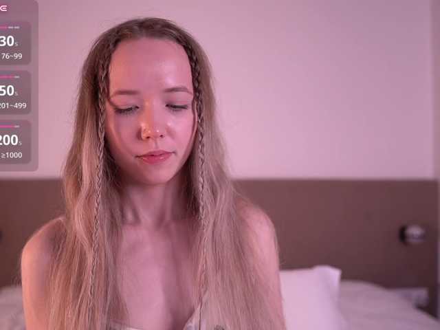 HoneyAhegao live cam on BongaCams