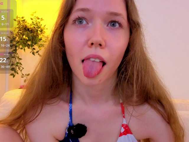 HoneyAhegao live cam on BongaCams