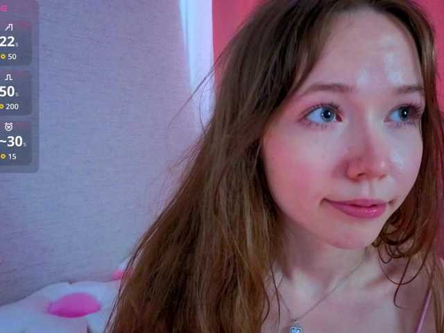 HoneyAhegao live cam on BongaCams