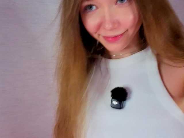 HoneyAhegao's BongaCams show and profile