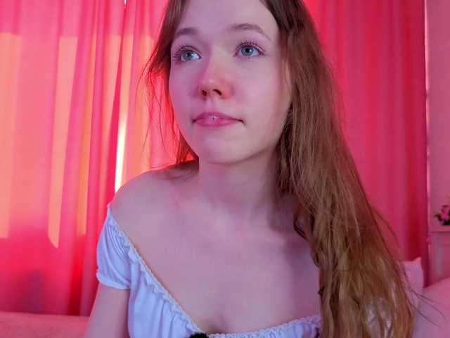 HoneyAhegao live cam on BongaCams