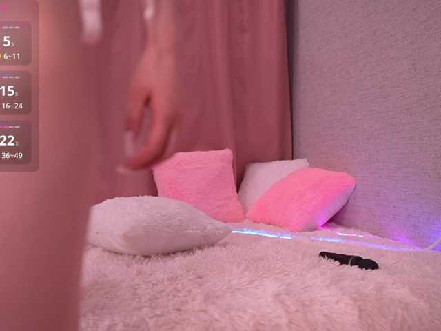 HoneyAhegao's BongaCams show and profile