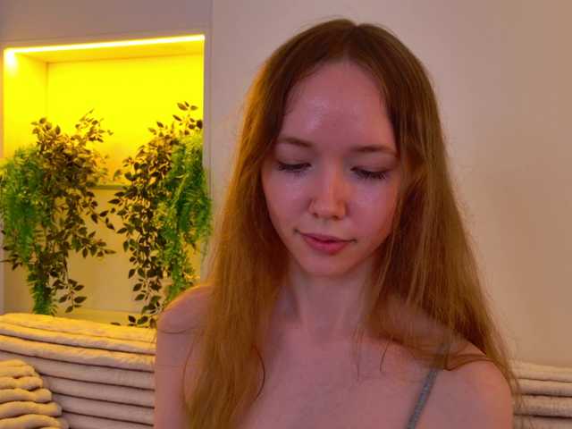 HoneyAhegao live cam on BongaCams