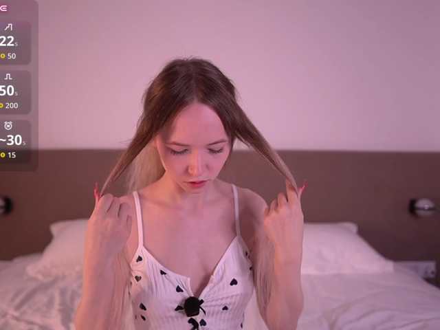 HoneyAhegao live cam on BongaCams